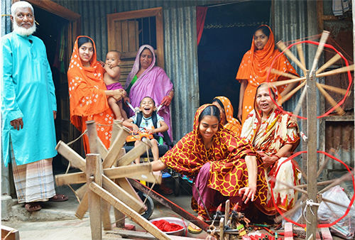 Bangladeshi family